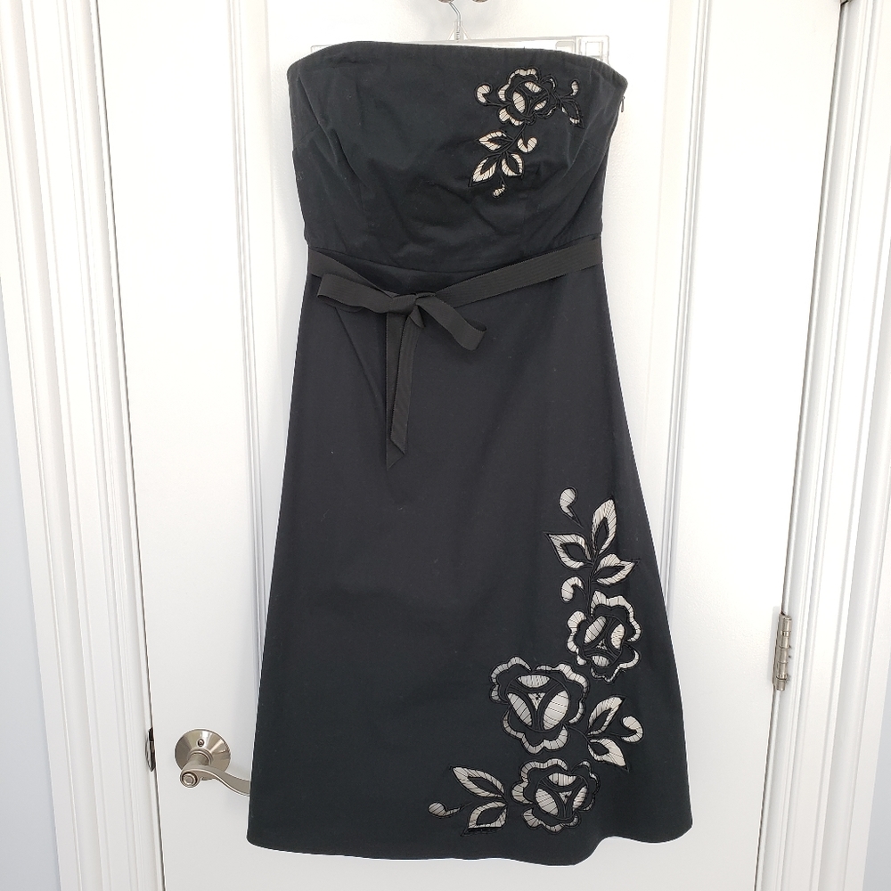Express strapless flower cutout dress size 6